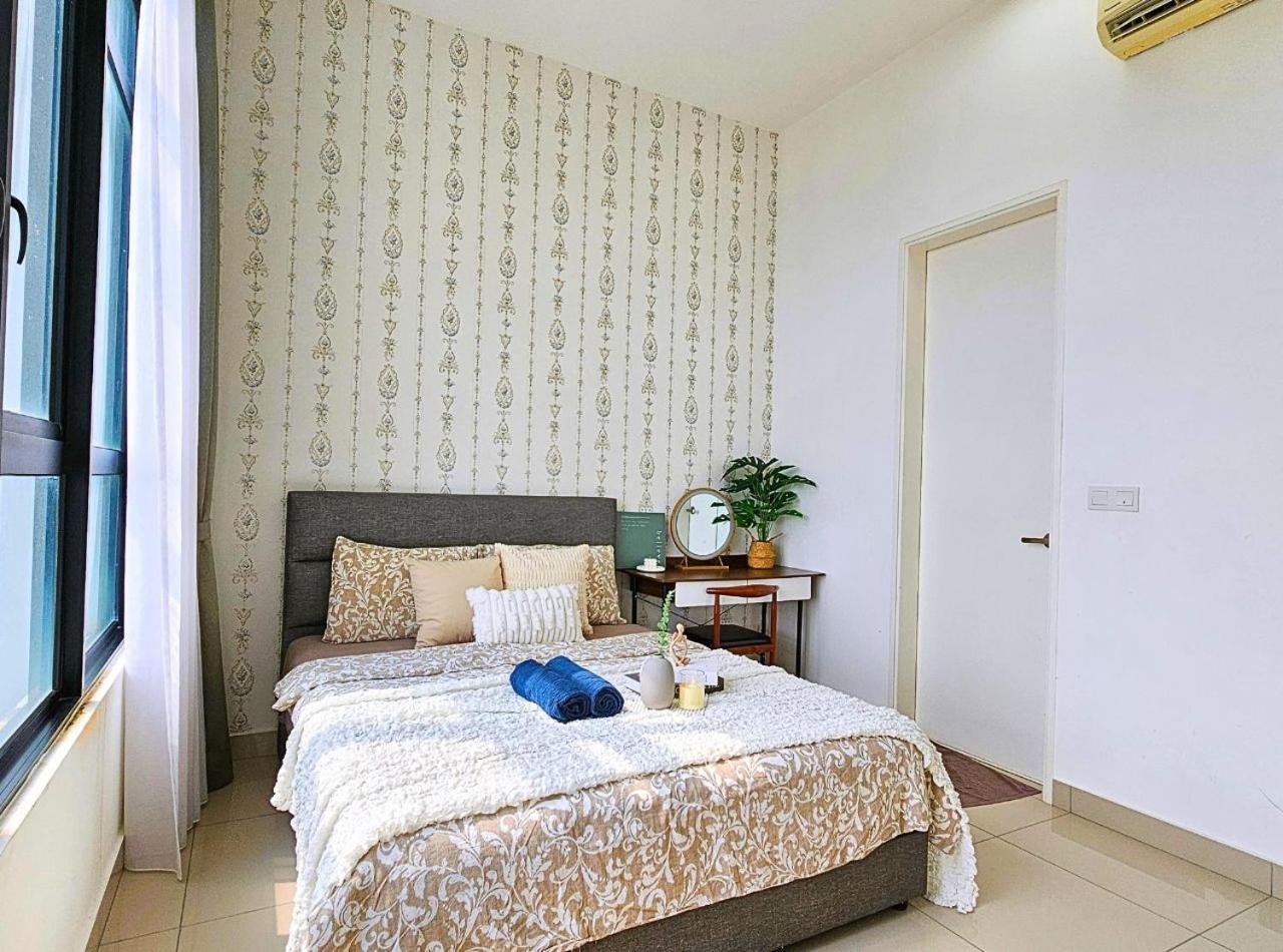 Conezion Near Ioi City Mall, Maeps Serdang, Putrajaya By Cloud Host Buitenkant foto