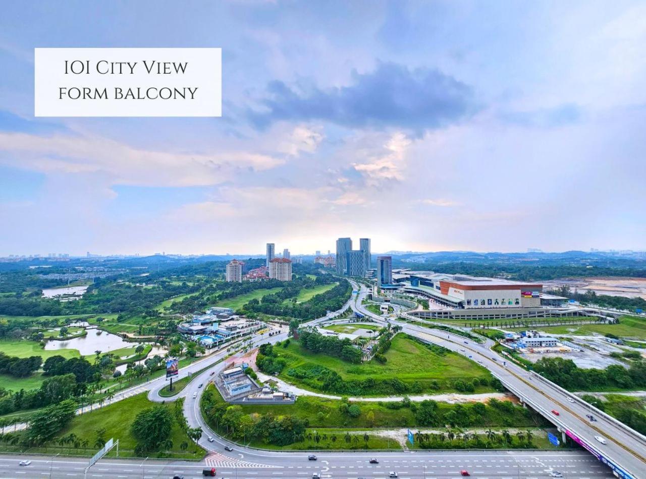 Conezion Near Ioi City Mall, Maeps Serdang, Putrajaya By Cloud Host Kamer foto