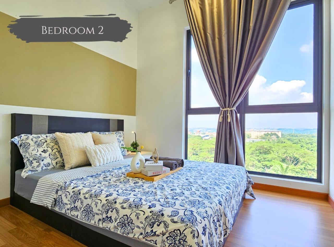 Conezion Near Ioi City Mall, Maeps Serdang, Putrajaya By Cloud Host Kamer foto