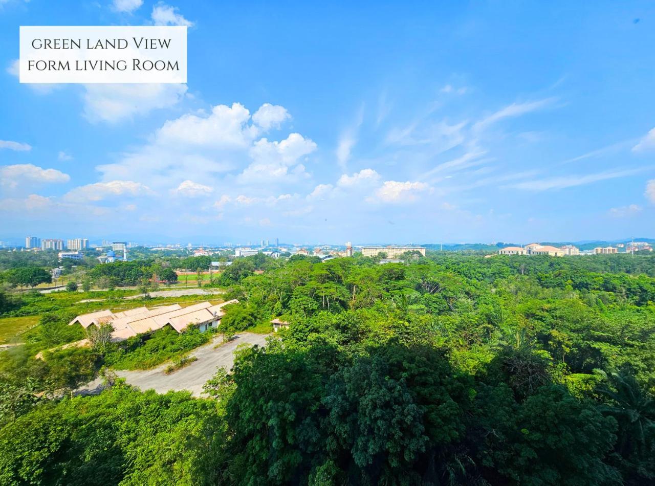 Conezion Near Ioi City Mall, Maeps Serdang, Putrajaya By Cloud Host Kamer foto