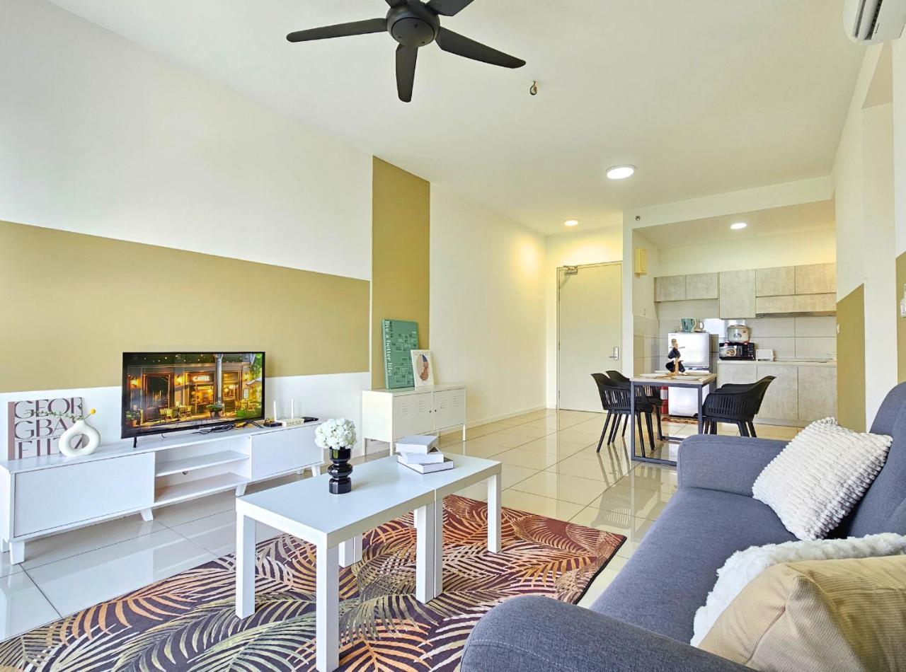 Conezion Near Ioi City Mall, Maeps Serdang, Putrajaya By Cloud Host Kamer foto