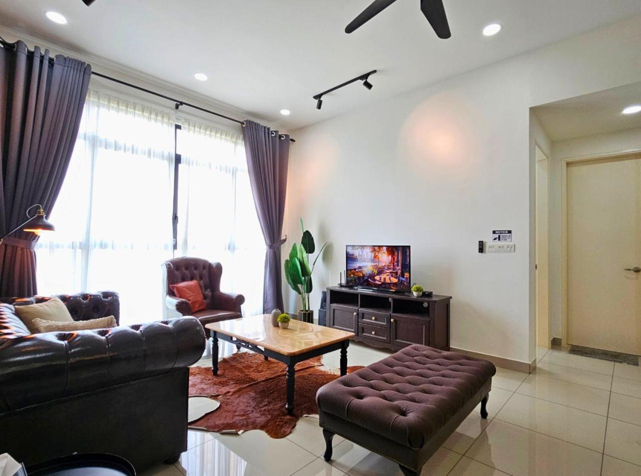 Conezion Near Ioi City Mall, Maeps Serdang, Putrajaya By Cloud Host Kamer foto