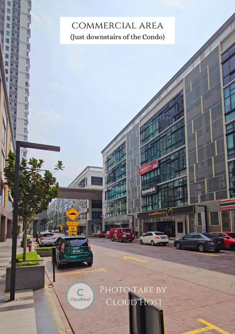 Conezion Near Ioi City Mall, Maeps Serdang, Putrajaya By Cloud Host Buitenkant foto
